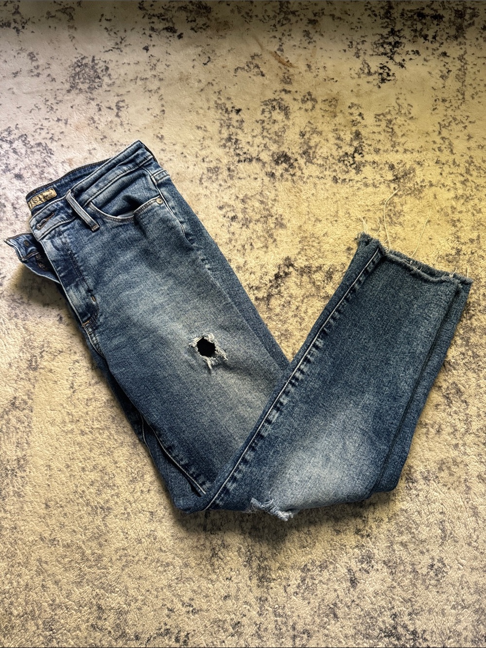 Guess Size 27 Classic Blue Distressed Women's Jeans